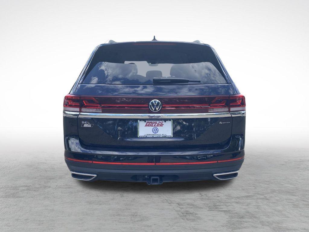 used 2025 Volkswagen Atlas car, priced at $42,991