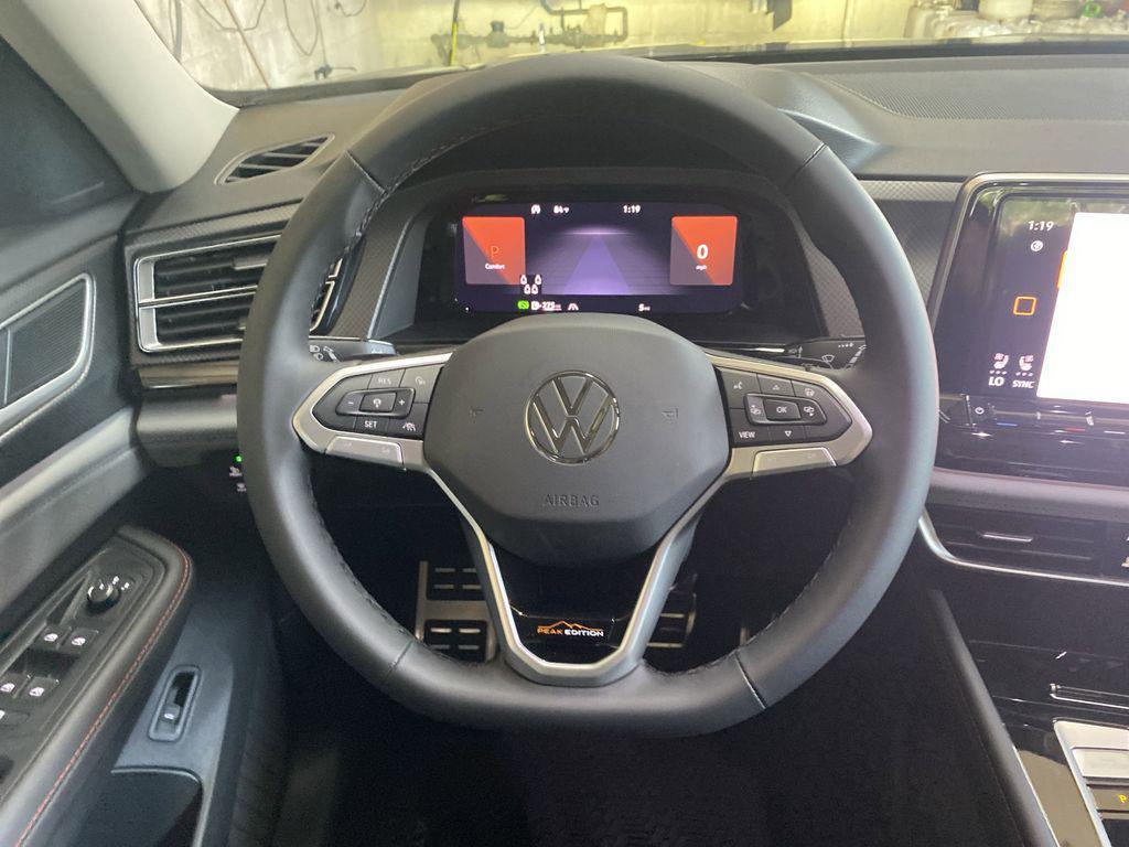 new 2025 Volkswagen Atlas car, priced at $46,146