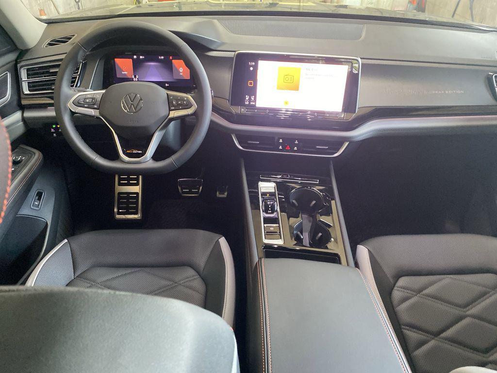 new 2025 Volkswagen Atlas car, priced at $46,146