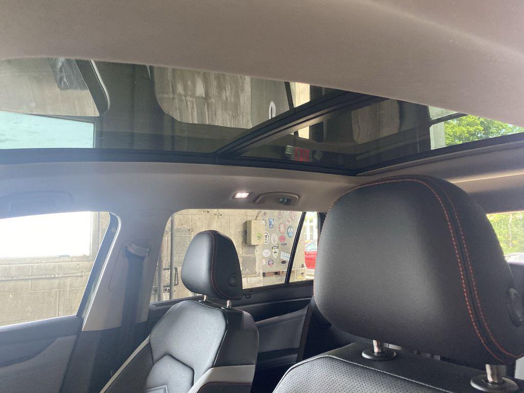 new 2025 Volkswagen Atlas car, priced at $46,146