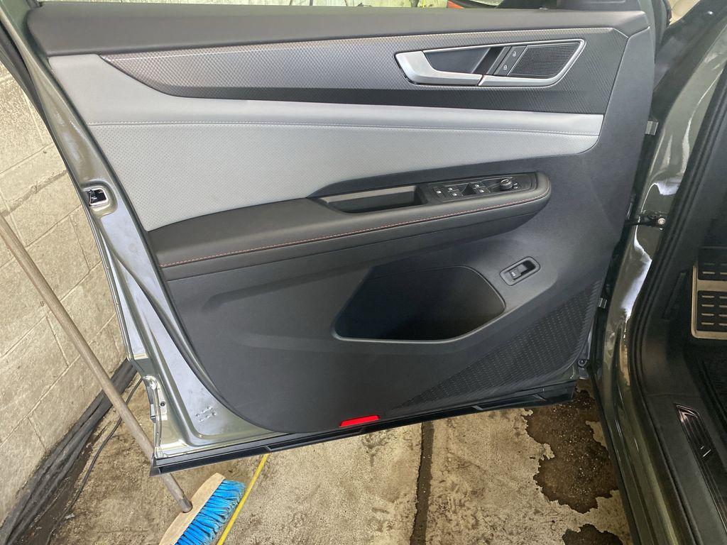 new 2025 Volkswagen Atlas car, priced at $46,146