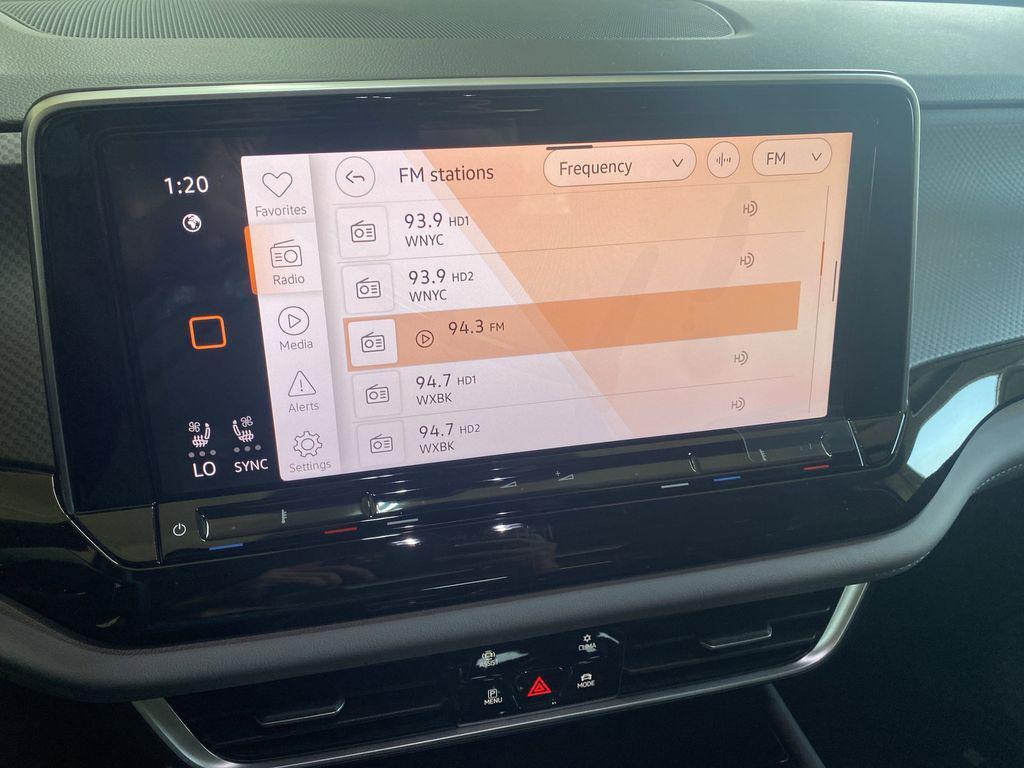 new 2025 Volkswagen Atlas car, priced at $46,146