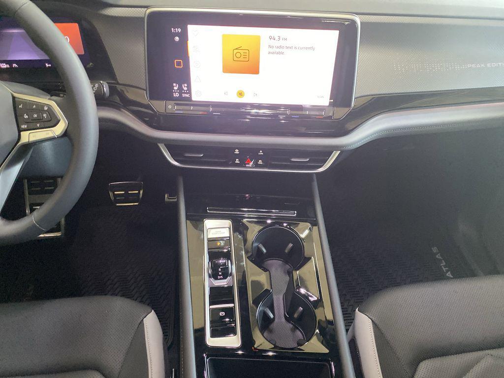 new 2025 Volkswagen Atlas car, priced at $46,146
