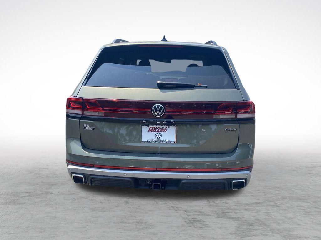 new 2025 Volkswagen Atlas car, priced at $46,146