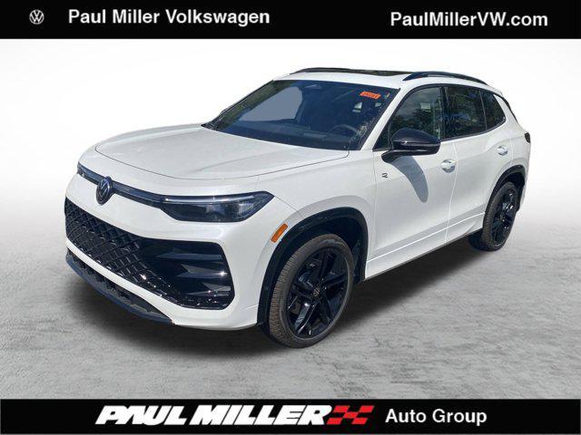 new 2025 Volkswagen Tiguan car, priced at $39,536