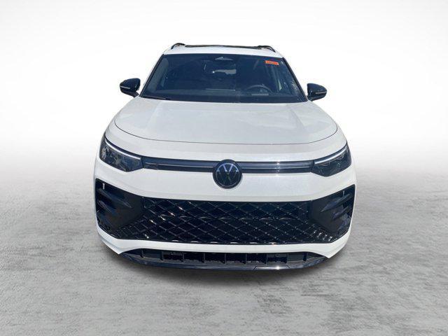 new 2025 Volkswagen Tiguan car, priced at $39,536
