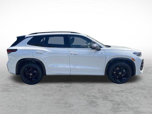 new 2025 Volkswagen Tiguan car, priced at $39,536