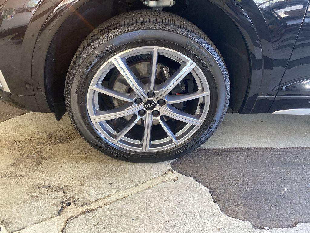 used 2024 Audi SQ5 car, priced at $48,991