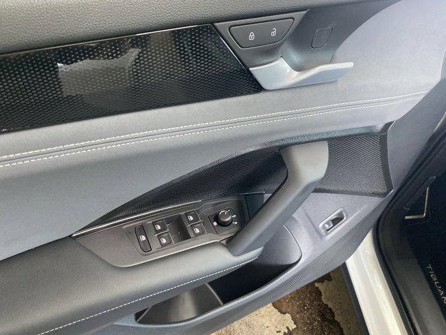 new 2025 Volkswagen Tiguan car, priced at $39,536