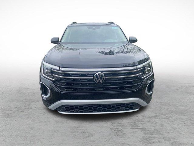 new 2024 Volkswagen Atlas car, priced at $50,081