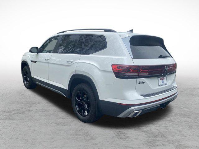 new 2024 Volkswagen Atlas car, priced at $54,761