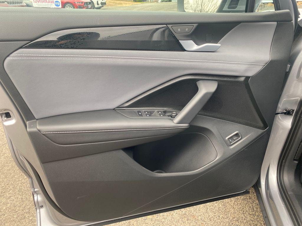 new 2026 Volkswagen Tiguan car, priced at $38,492