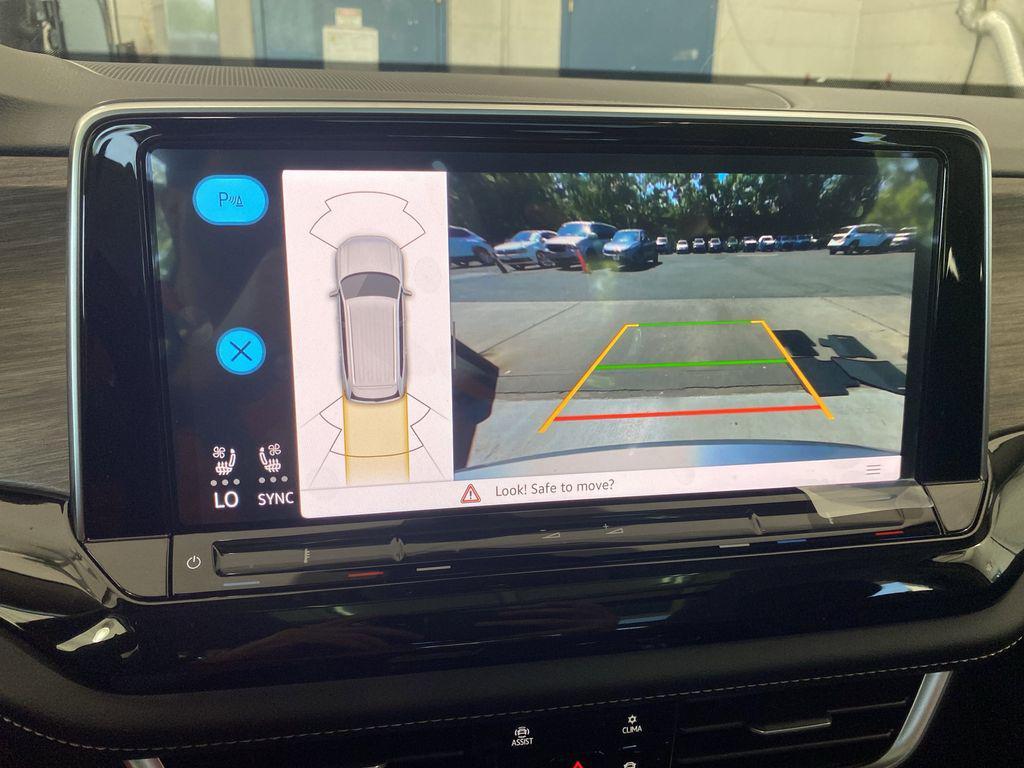 new 2025 Volkswagen Atlas car, priced at $47,631