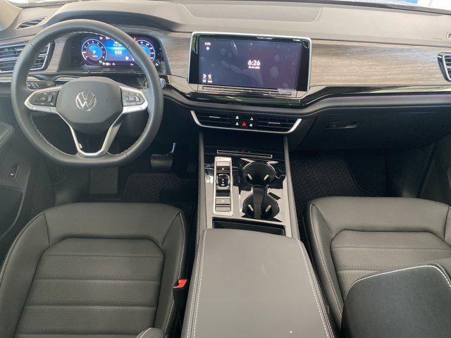 new 2025 Volkswagen Atlas car, priced at $51,131