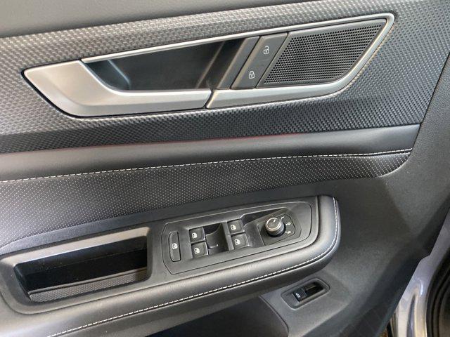 new 2025 Volkswagen Atlas Cross Sport car, priced at $50,036