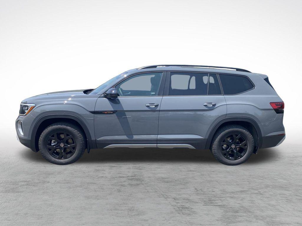 new 2025 Volkswagen Atlas car, priced at $46,671