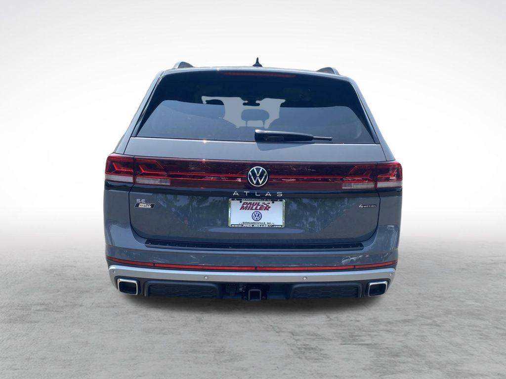 new 2025 Volkswagen Atlas car, priced at $46,671