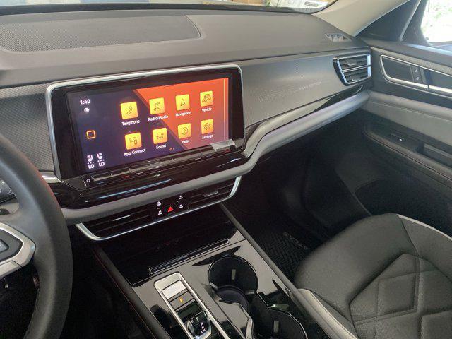 new 2025 Volkswagen Atlas car, priced at $50,171