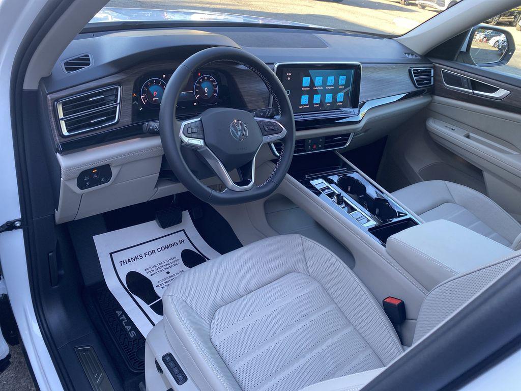 new 2026 Volkswagen Atlas car, priced at $52,671