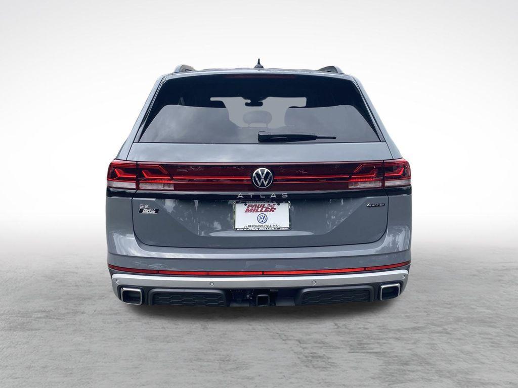 new 2025 Volkswagen Atlas car, priced at $45,906