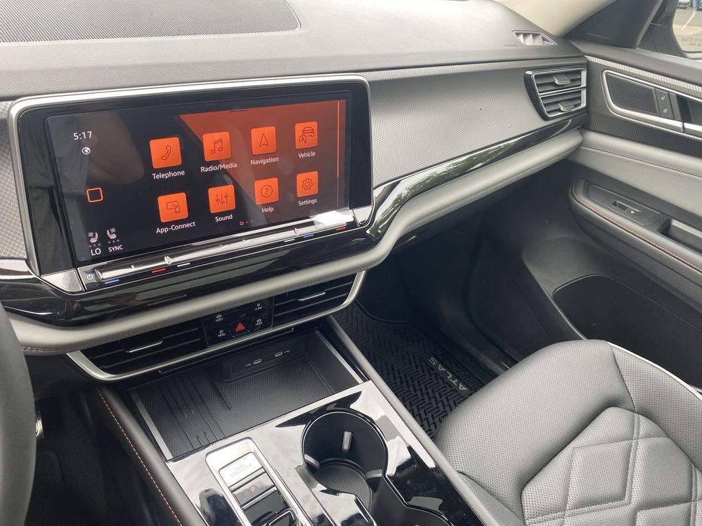 new 2025 Volkswagen Atlas car, priced at $45,906