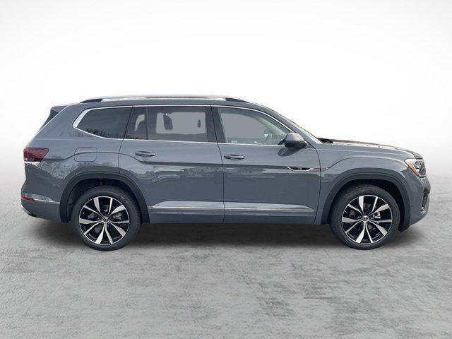 new 2025 Volkswagen Atlas car, priced at $57,056