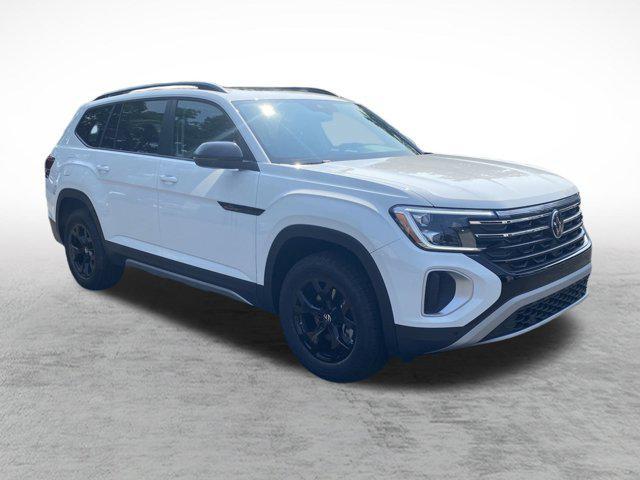 new 2025 Volkswagen Atlas car, priced at $49,646