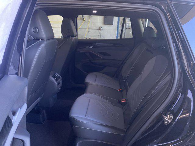 new 2025 Volkswagen Tiguan car, priced at $39,081