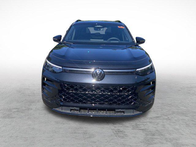 new 2025 Volkswagen Tiguan car, priced at $39,081