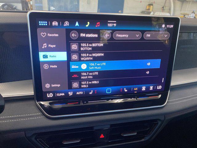 new 2025 Volkswagen Tiguan car, priced at $39,081