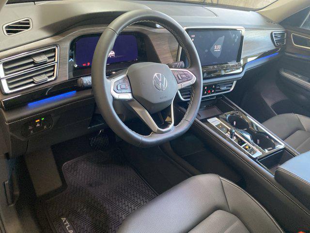 new 2025 Volkswagen Atlas car, priced at $51,281