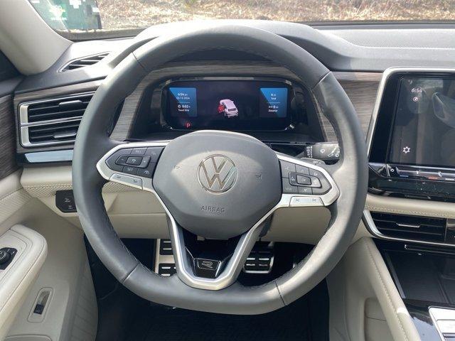new 2024 Volkswagen Atlas car, priced at $55,621