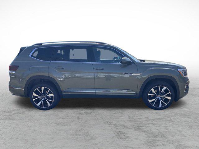 new 2025 Volkswagen Atlas car, priced at $55,136