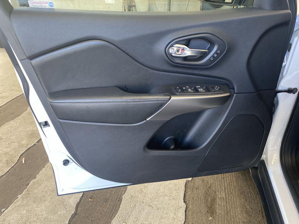 used 2020 Jeep Cherokee car, priced at $18,520