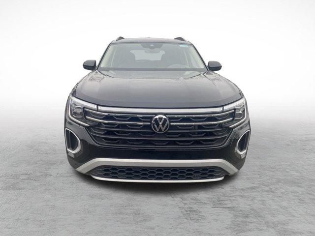 new 2024 Volkswagen Atlas car, priced at $55,078