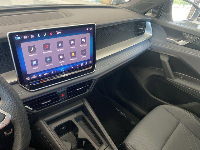 new 2025 Volkswagen Tiguan car, priced at $39,536