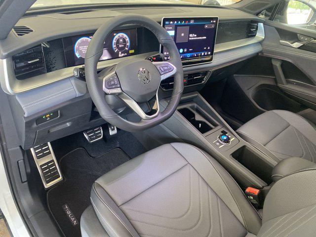 new 2025 Volkswagen Tiguan car, priced at $39,536