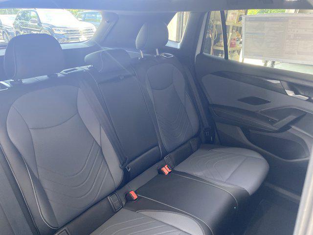 new 2025 Volkswagen Tiguan car, priced at $39,536