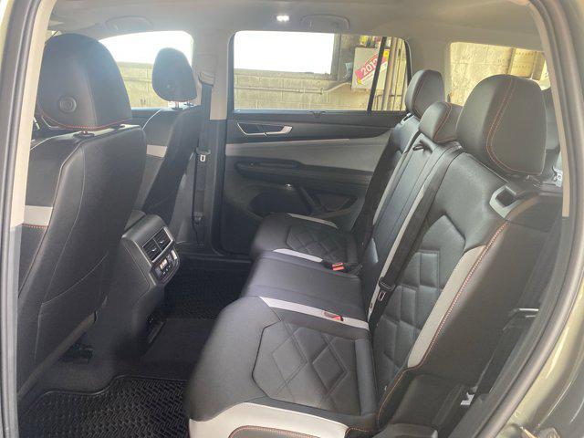 new 2025 Volkswagen Atlas car, priced at $49,719