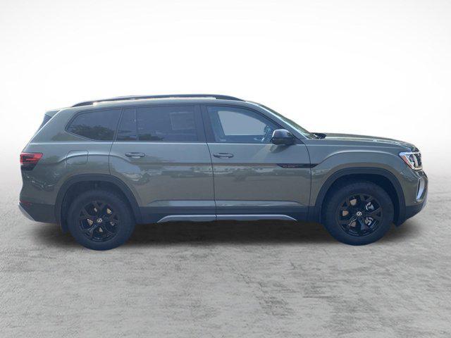 new 2025 Volkswagen Atlas car, priced at $49,719