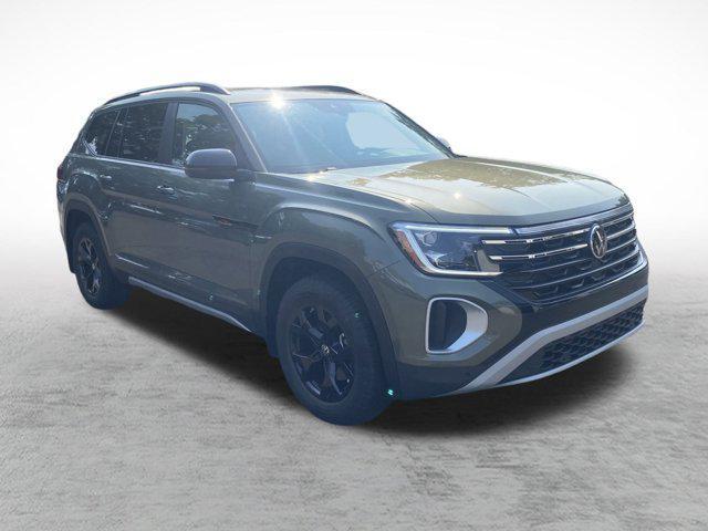 new 2025 Volkswagen Atlas car, priced at $49,719