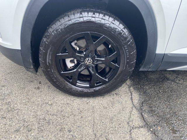 used 2025 Volkswagen Atlas car, priced at $43,495