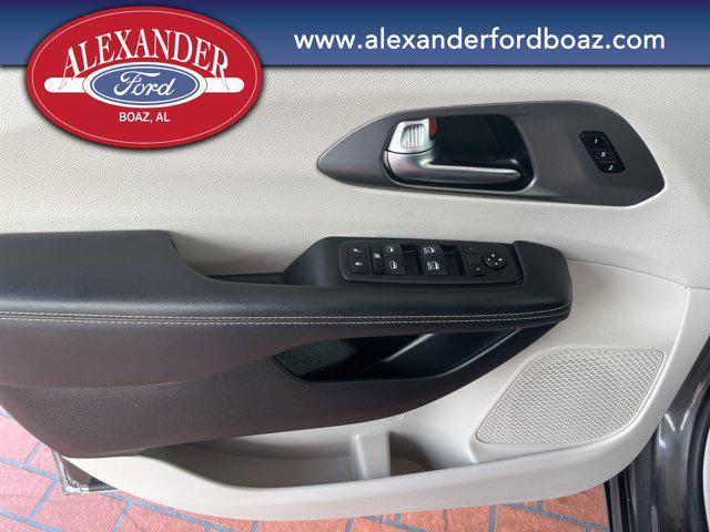 used 2023 Chrysler Pacifica car, priced at $32,988