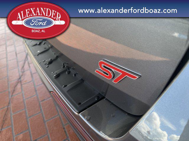 new 2025 Ford Explorer car, priced at $59,274