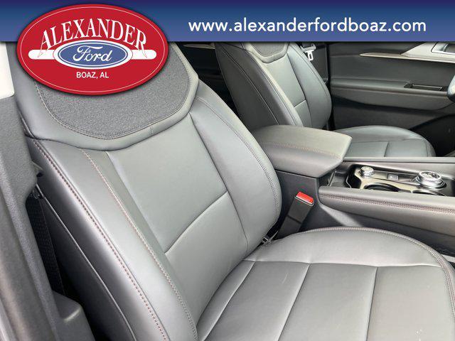 new 2025 Ford Explorer car, priced at $44,086