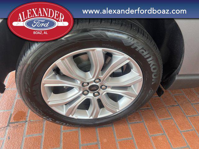used 2024 Ford Edge car, priced at $31,899
