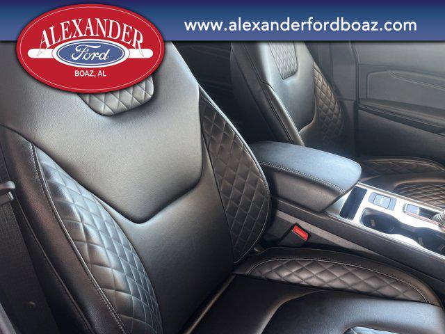 used 2024 Ford Edge car, priced at $31,899
