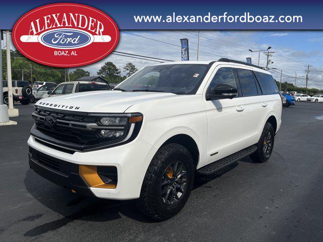 new 2025 Ford Expedition car, priced at $85,619