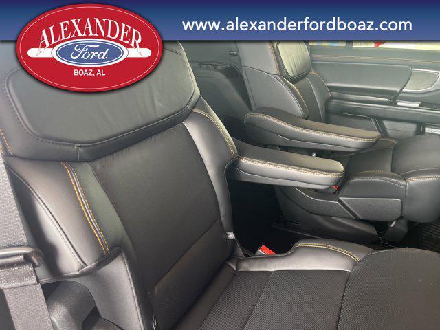 new 2025 Ford Expedition car, priced at $85,619