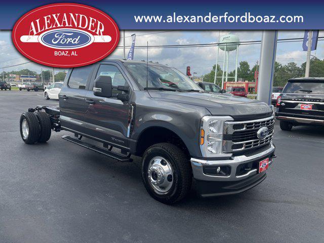 new 2025 Ford F-350 car, priced at $69,891